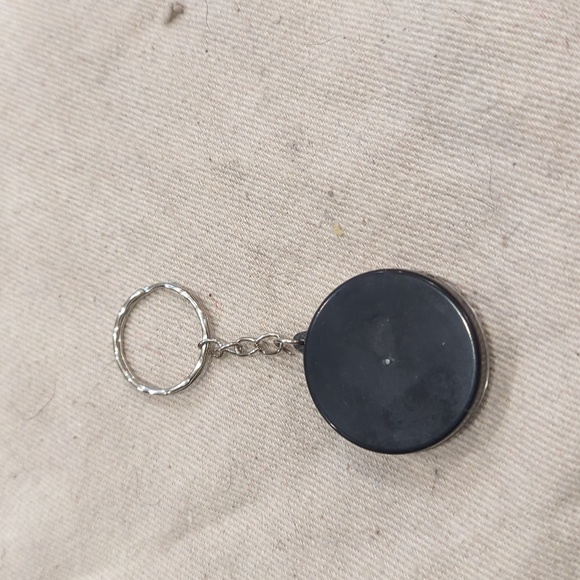 *Free With Purchase*Compass Keychain - Picture 2 of 2